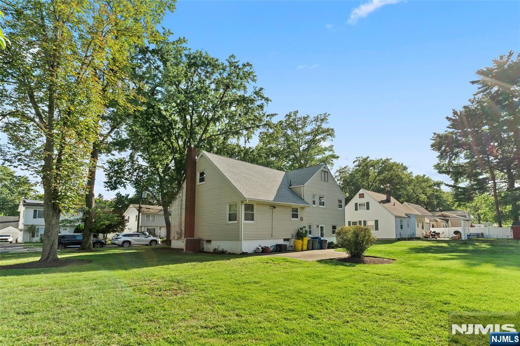 main property photo 26