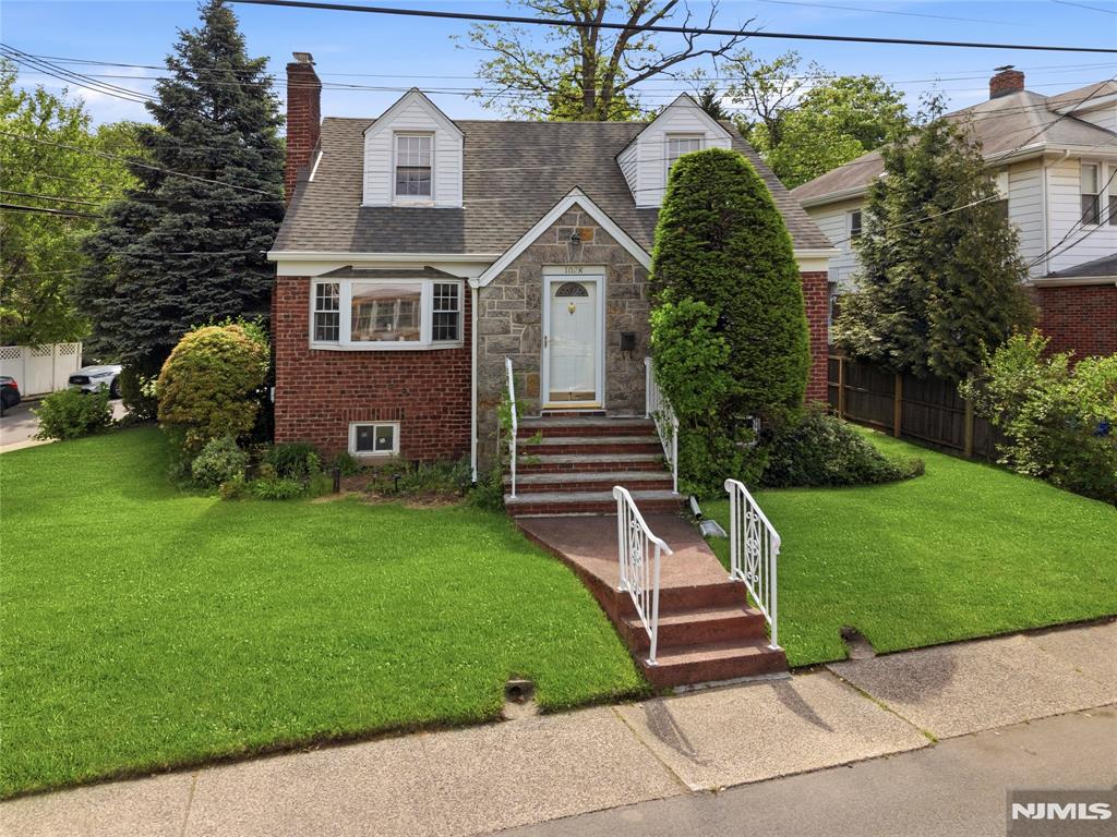 main property photo 41