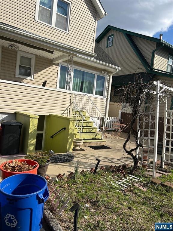 main property photo 10