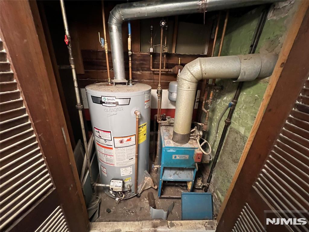 main property photo 17