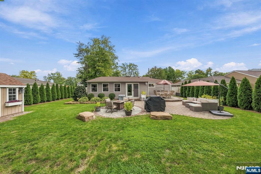 main property photo 40