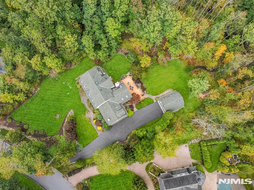 main property photo 48