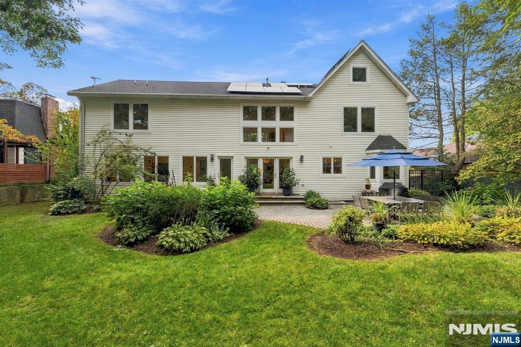 main property photo 45