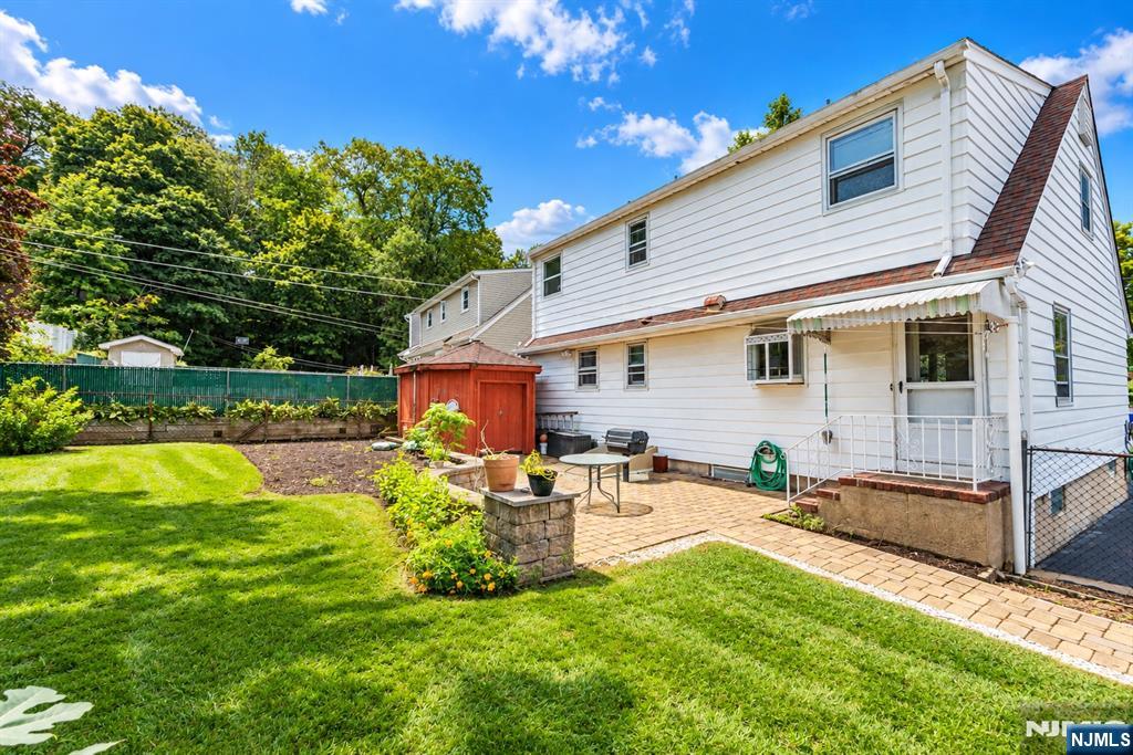 main property photo 24