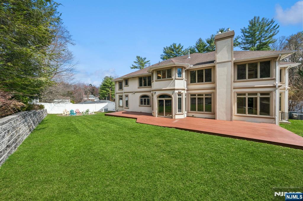 main property photo 45