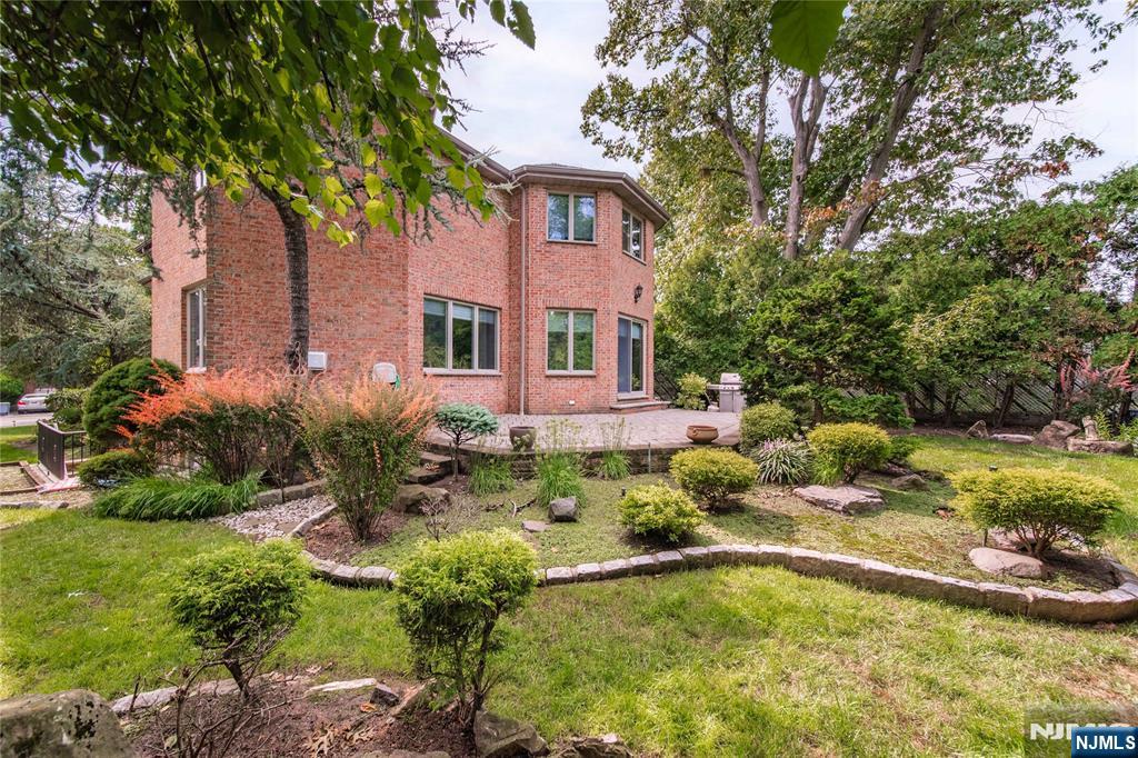 main property photo 46