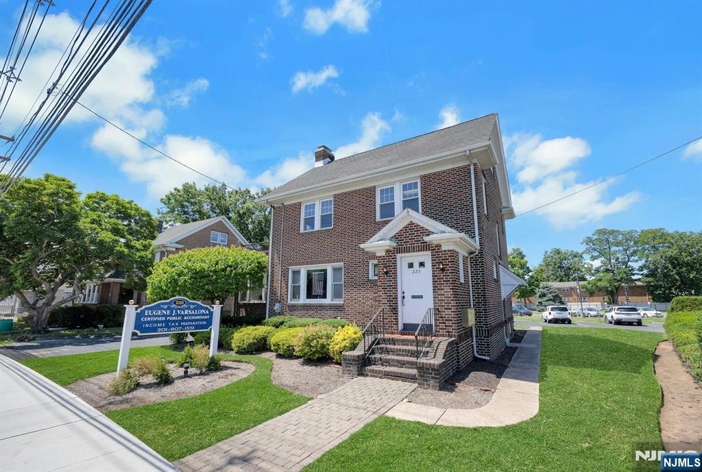 main property photo 29