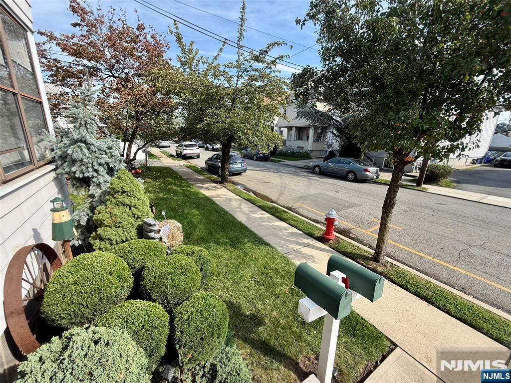 main property photo 13