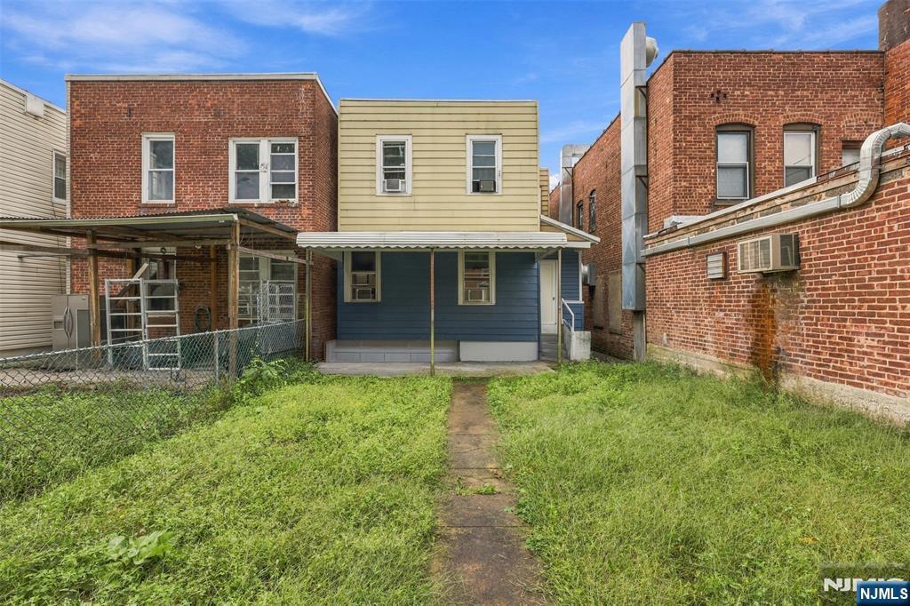 main property photo 22