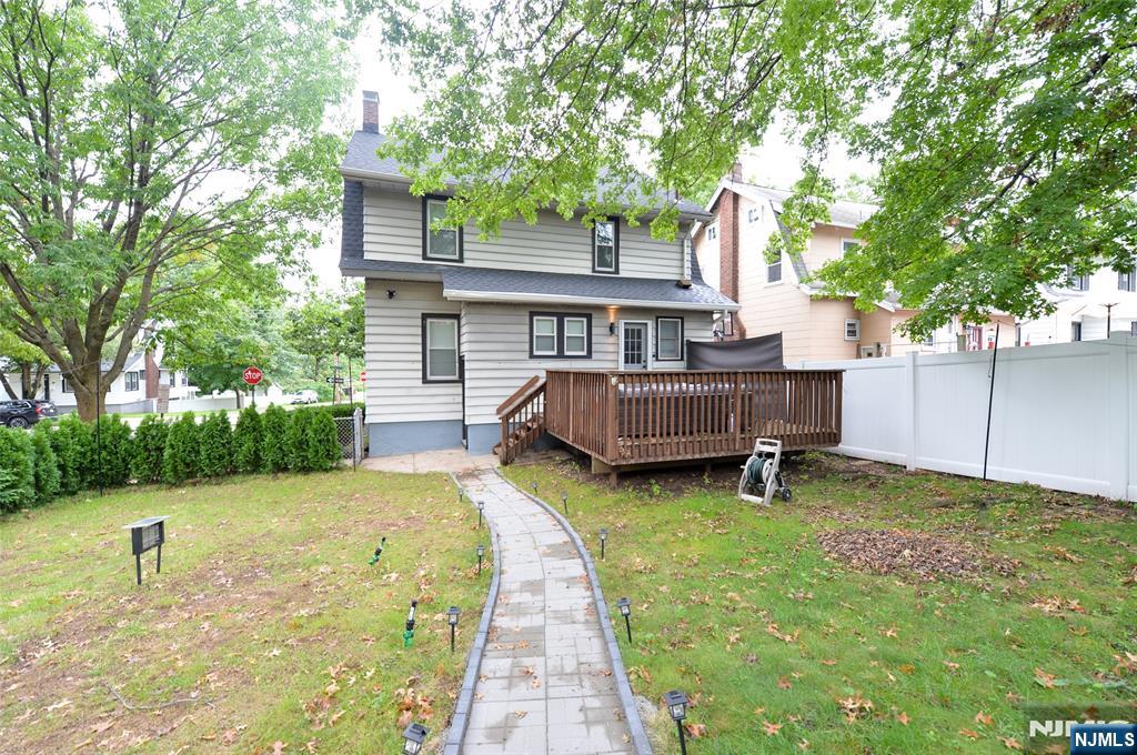 main property photo 18