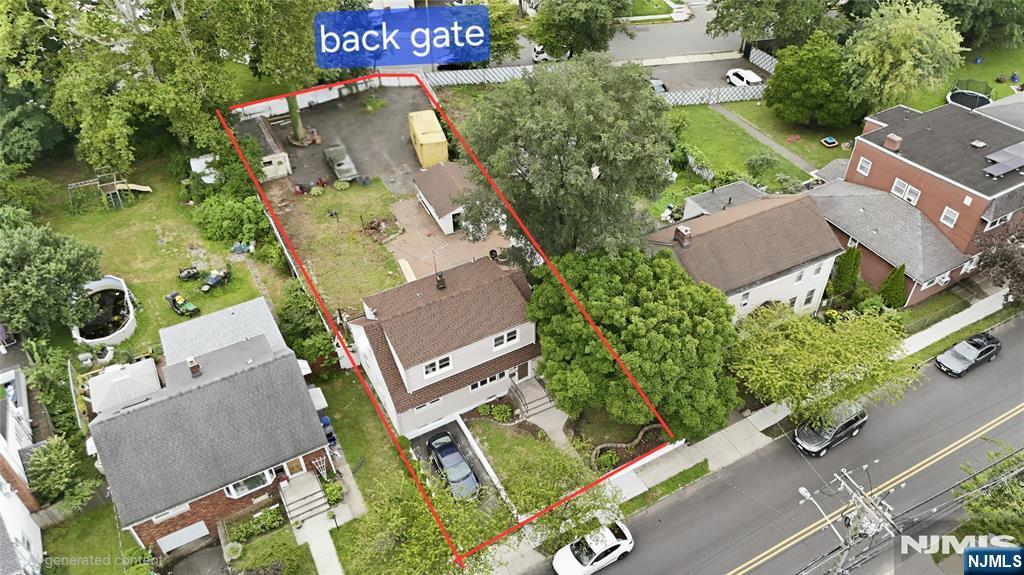 main property photo 30