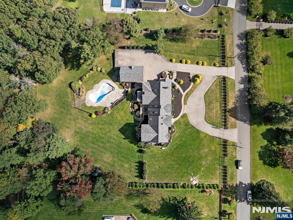 main property photo 49