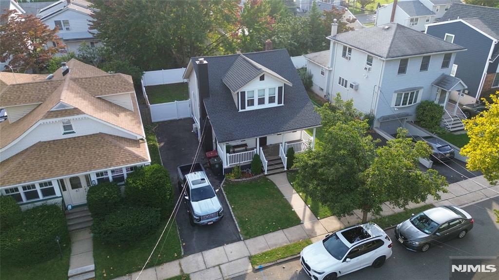 main property photo 38