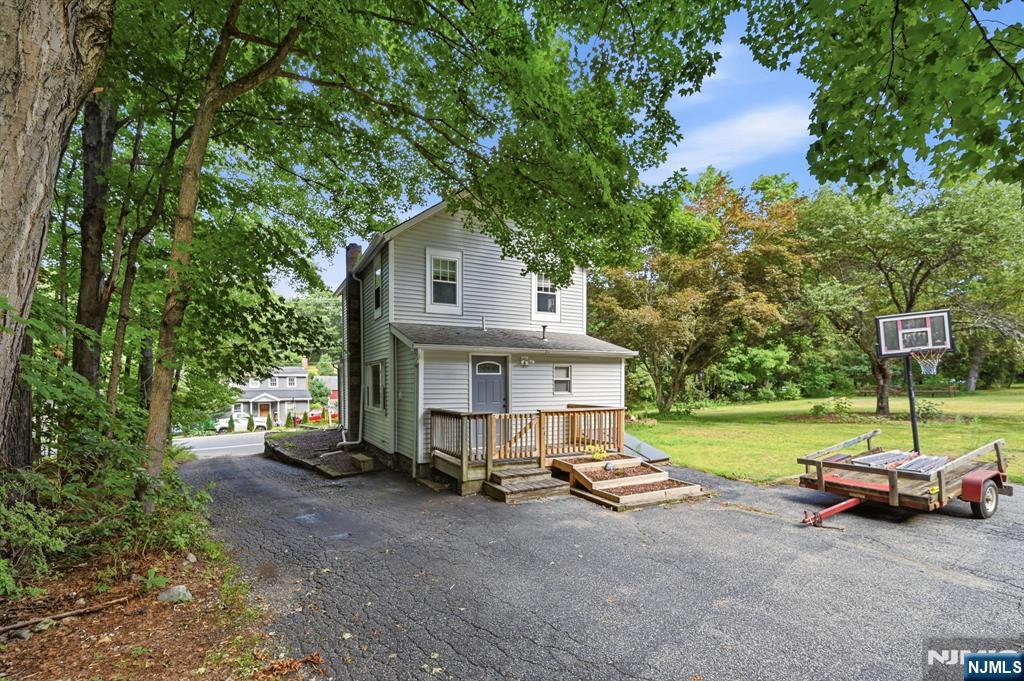 main property photo 42