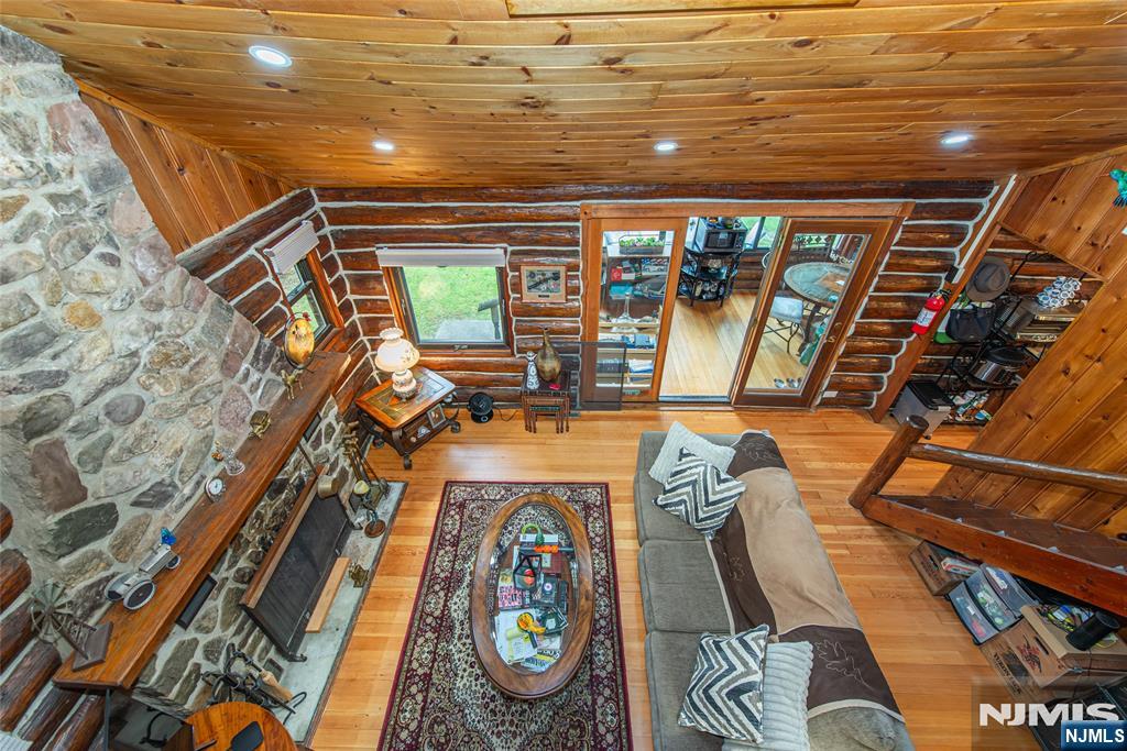 main property photo 26