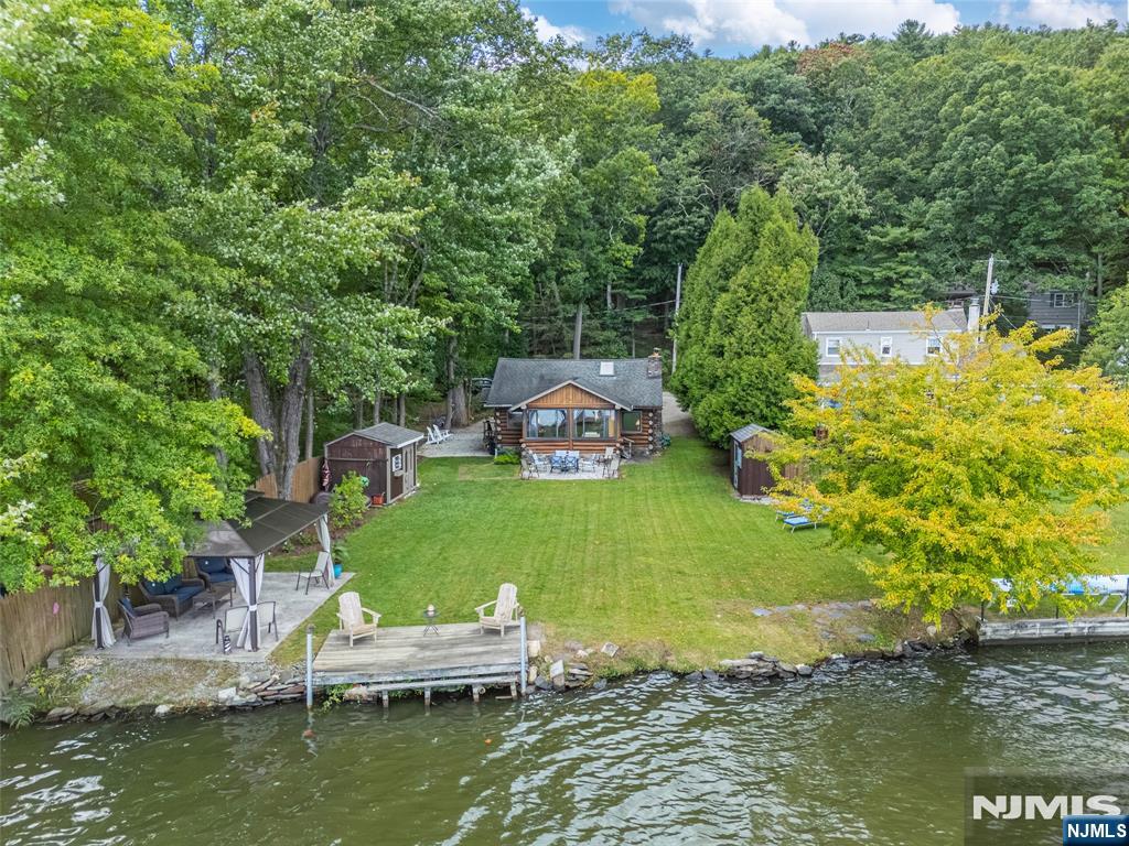 main property photo 40