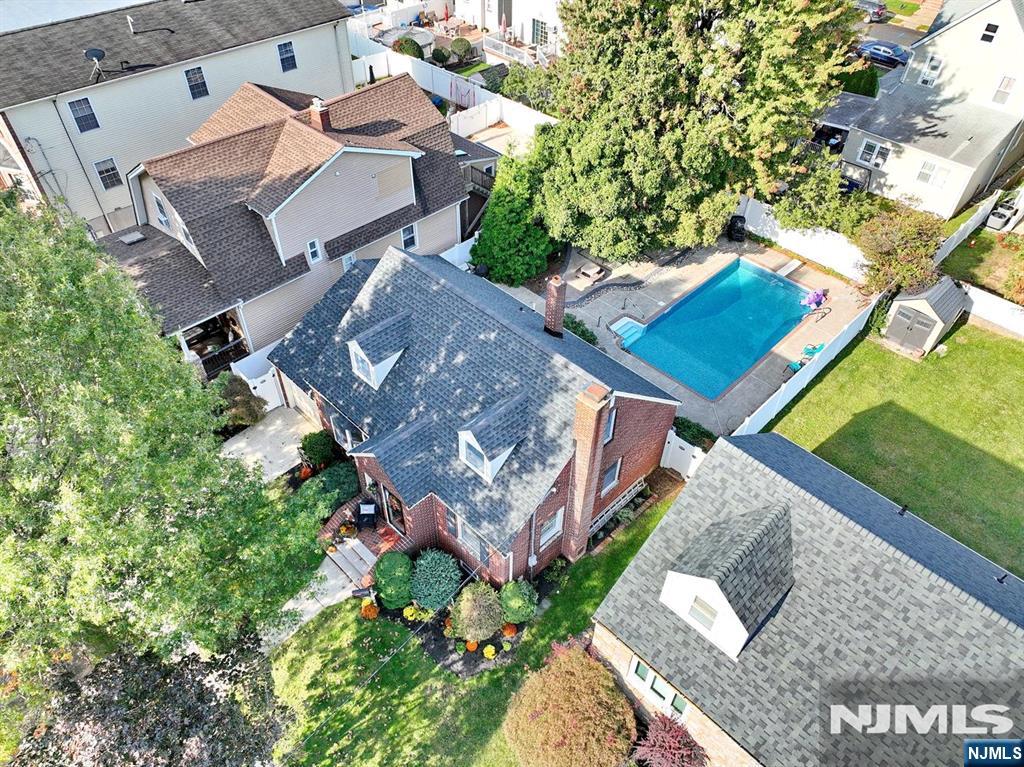 main property photo 47