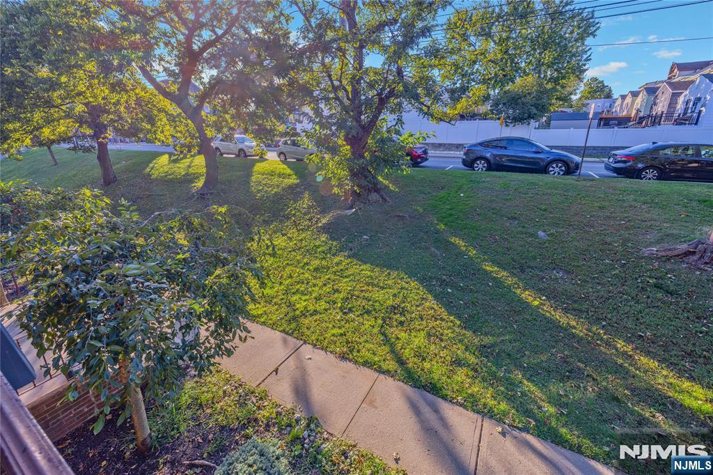 main property photo 21