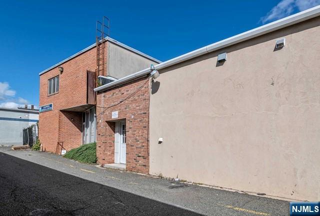 main property photo 21