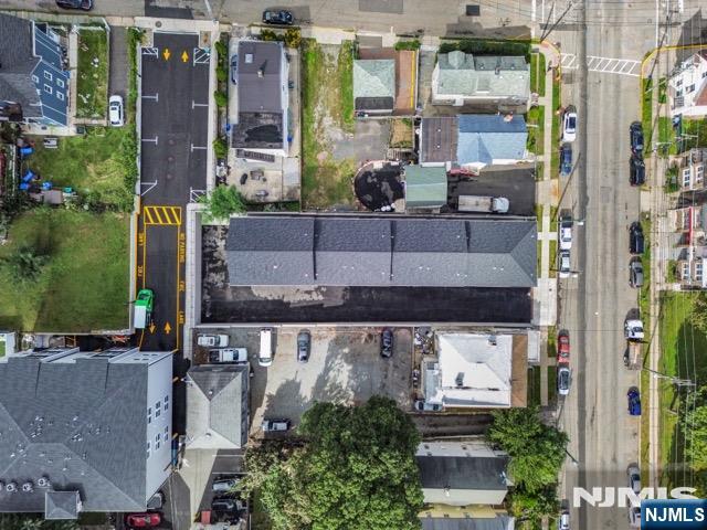 main property photo 27