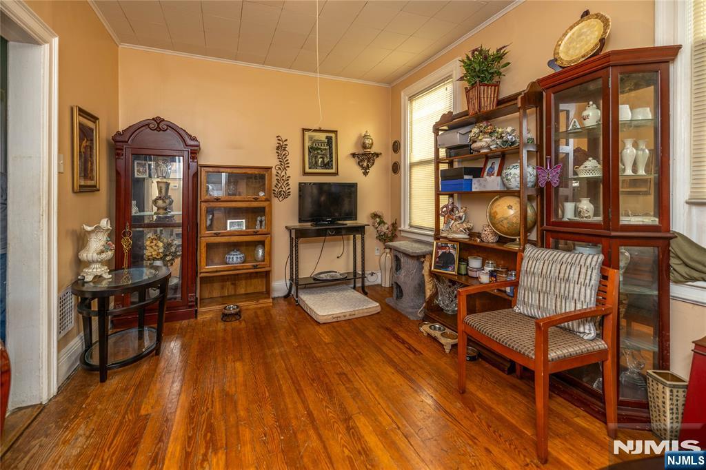 main property photo 14