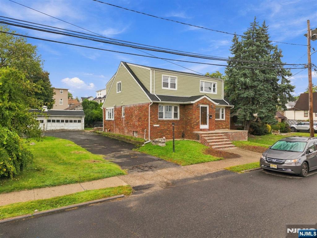 main property photo 21