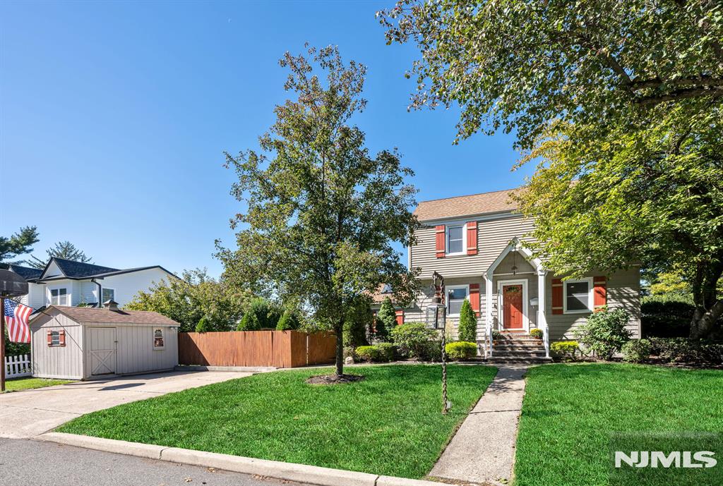 main property photo 40