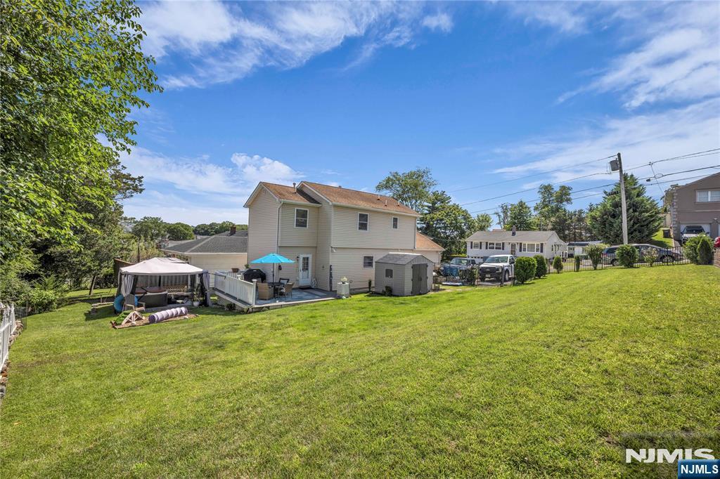main property photo 33