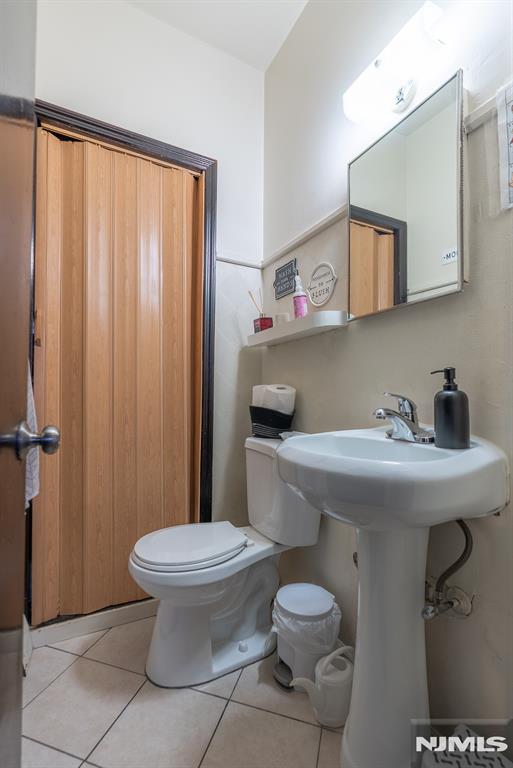main property photo 6
