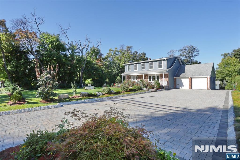 main property photo 42
