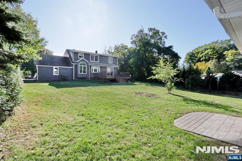 main property photo 45