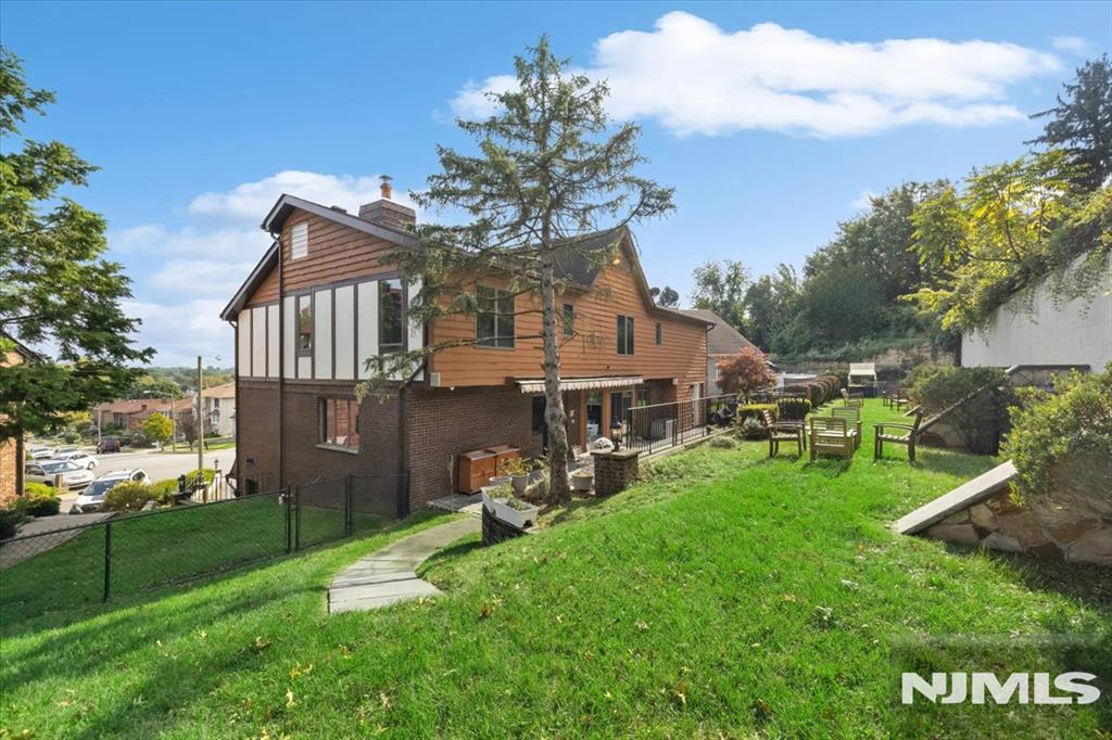 main property photo 48