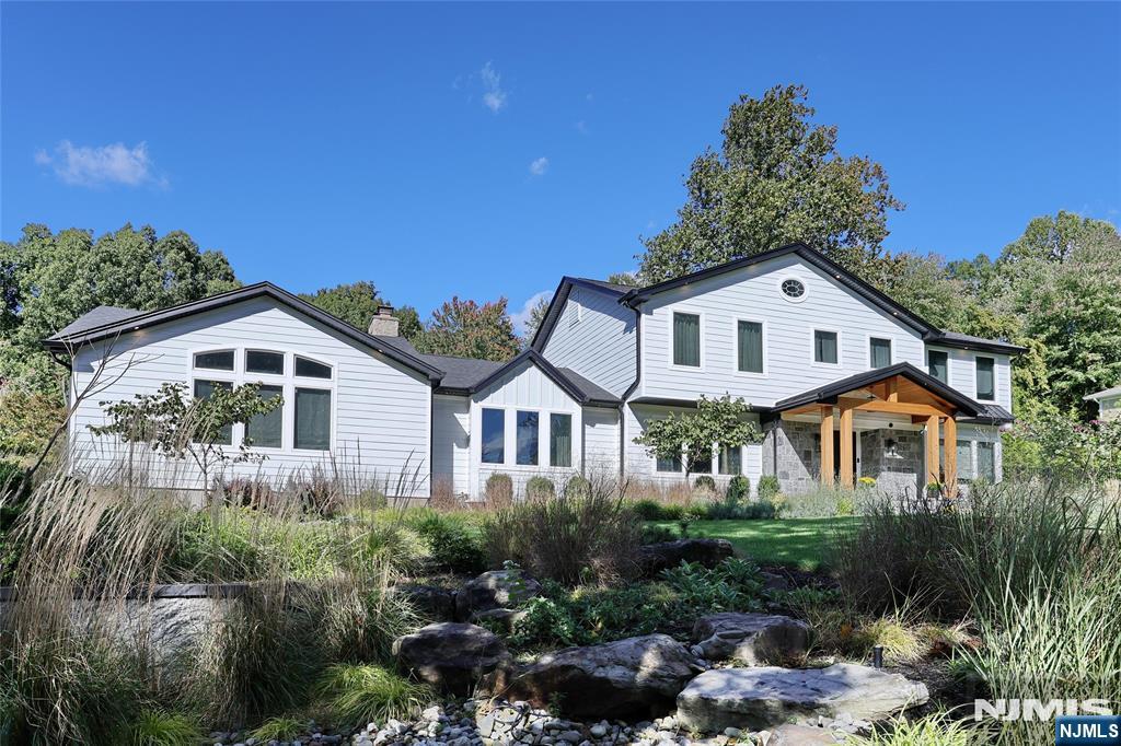main property photo 0