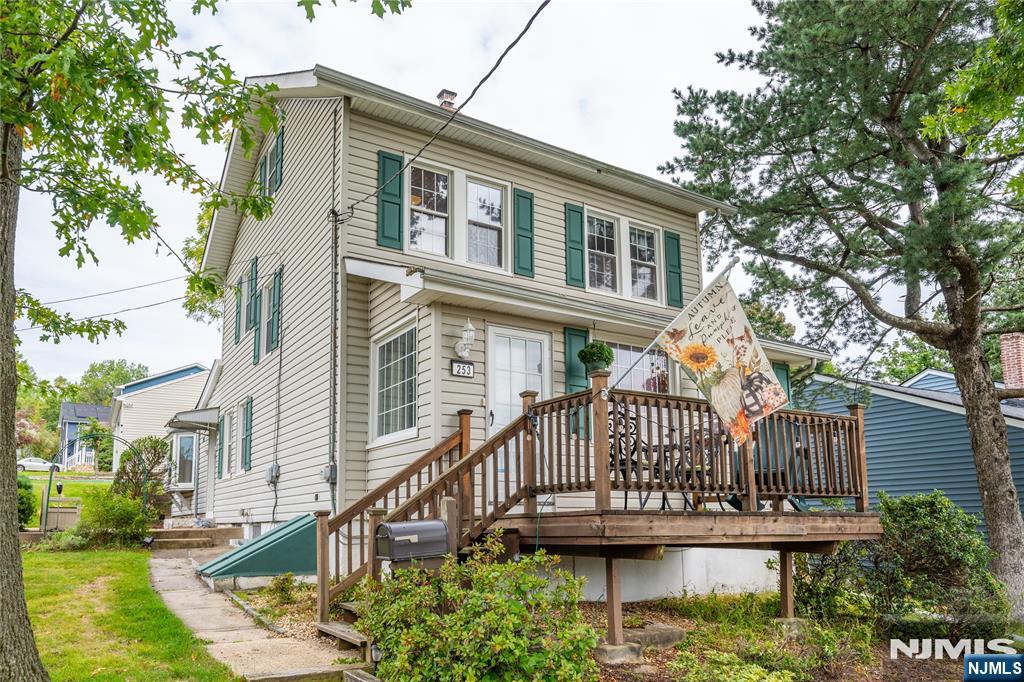 main property photo 38