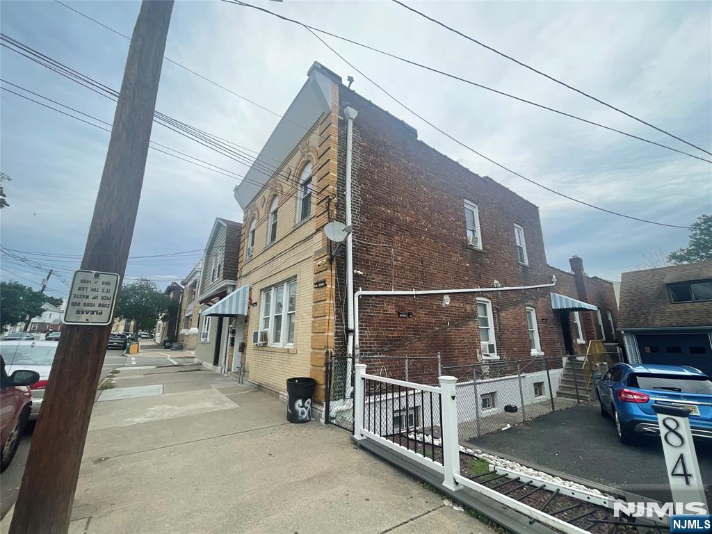 main property photo 24