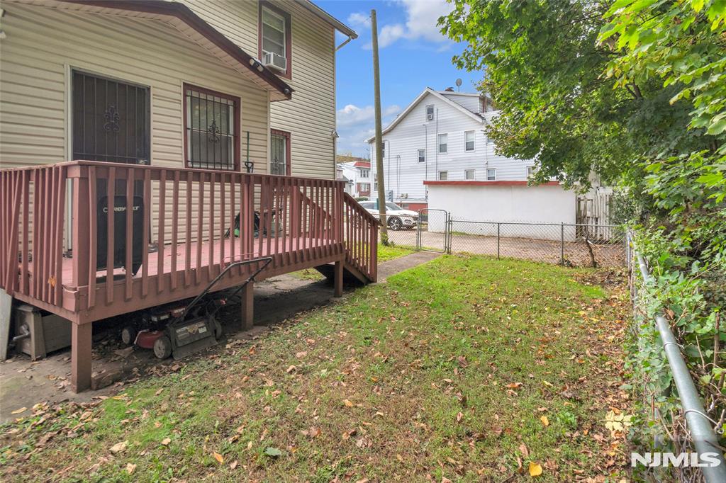 main property photo 18