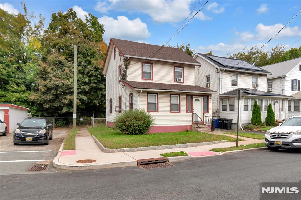 main property photo 23