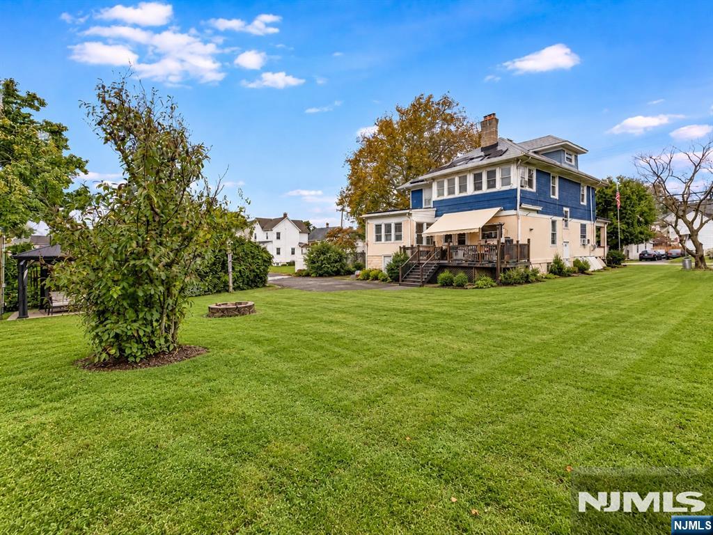 main property photo 18