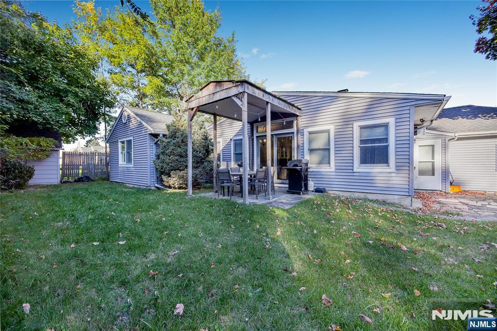main property photo 19