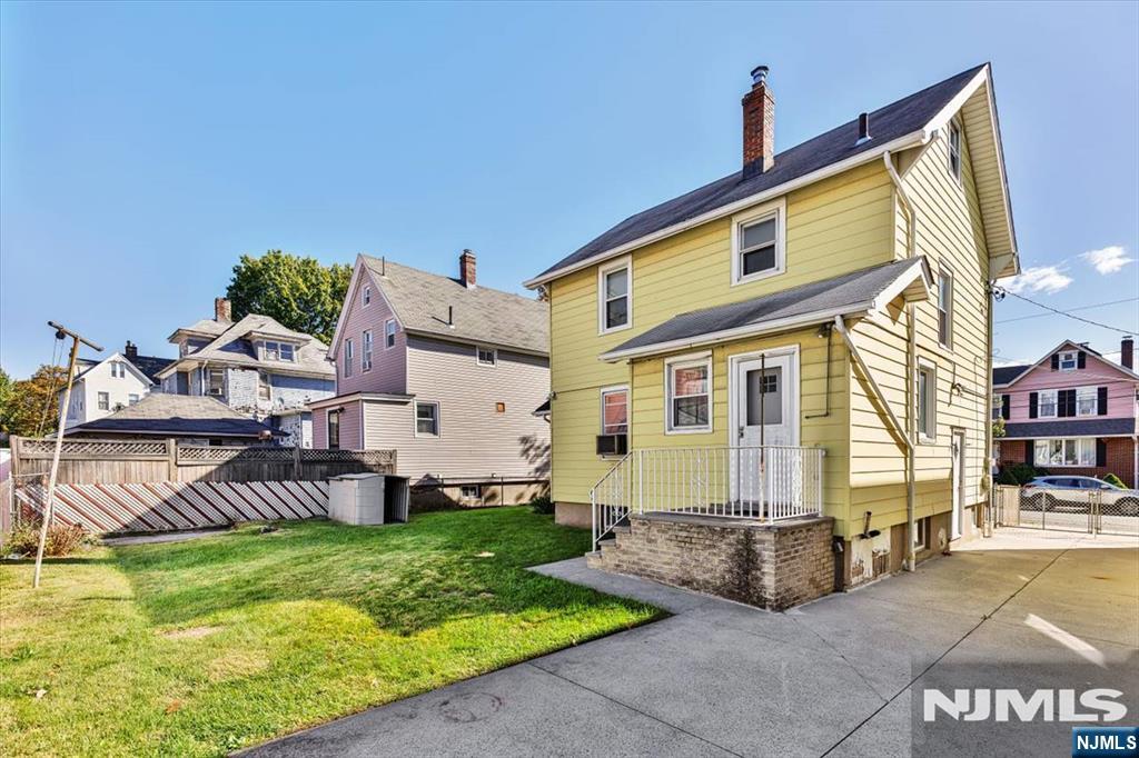 main property photo 20