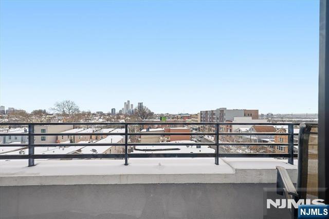 main property photo 16