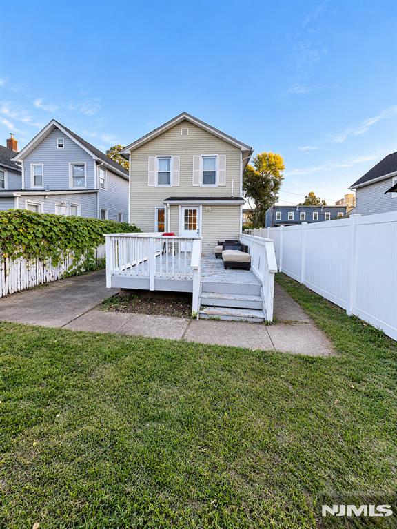 main property photo 10