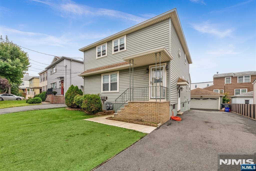 main property photo 2