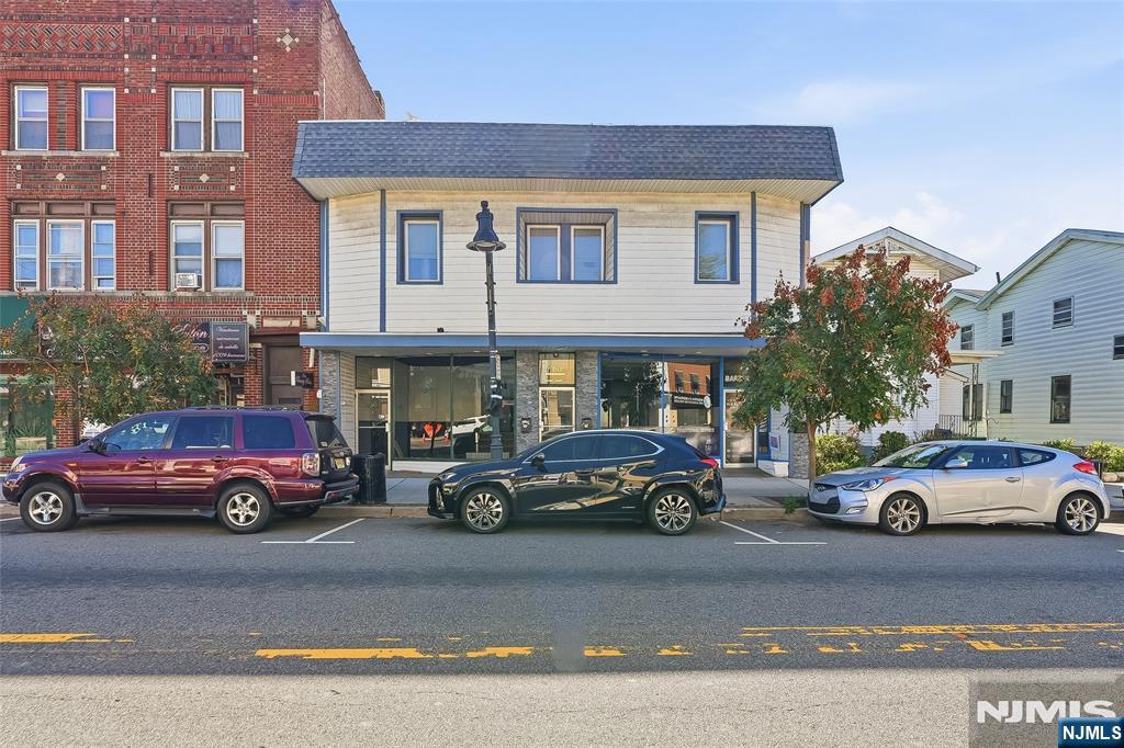 main property photo 6