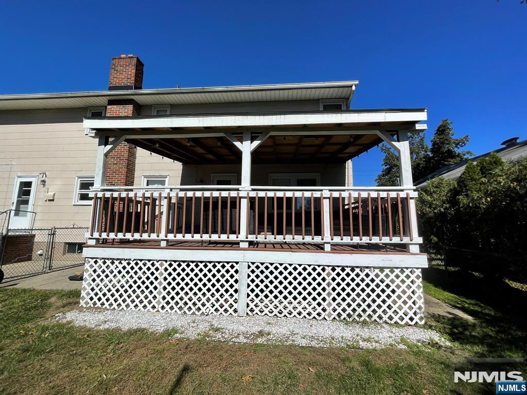 main property photo 18