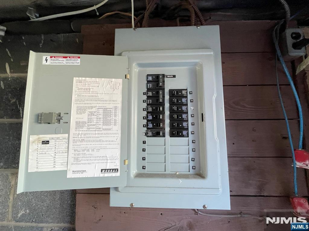 main property photo 25