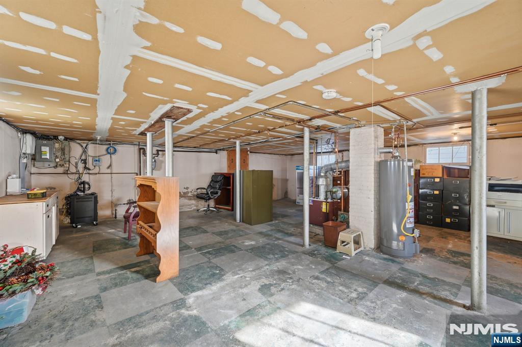 main property photo 19