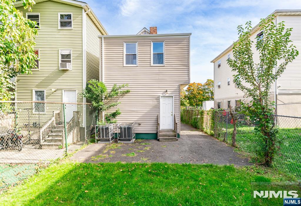 main property photo 44