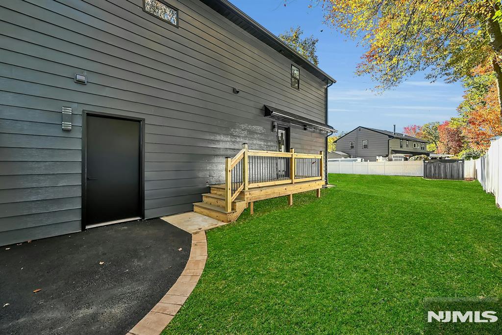 main property photo 44