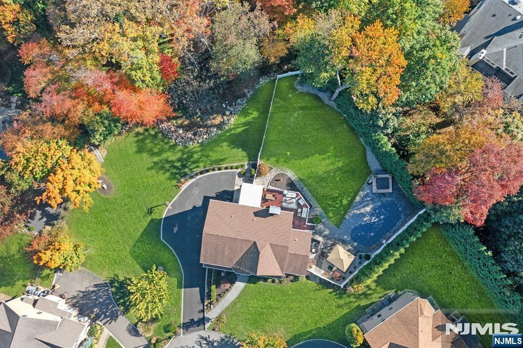 main property photo 49